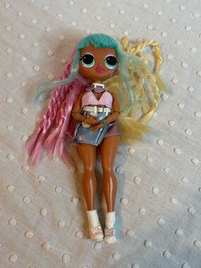 Candylicious LOL Surprise Doll OMG Doll Series 2